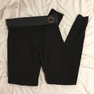 Victoria’s Secret yoga leggings